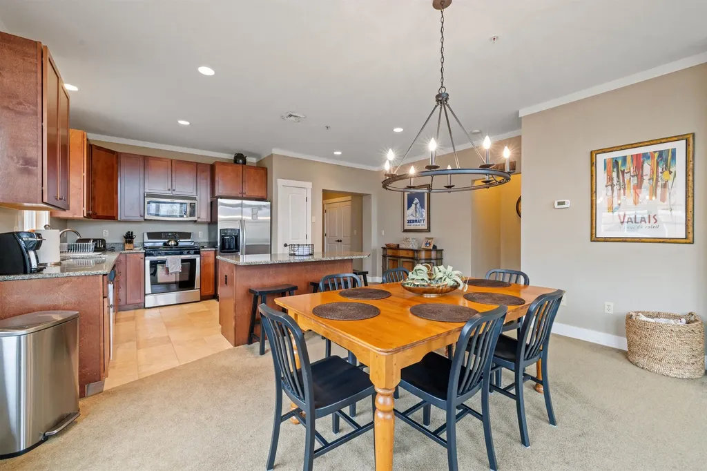 21 Riverside Terrace Lincoln NH 03251