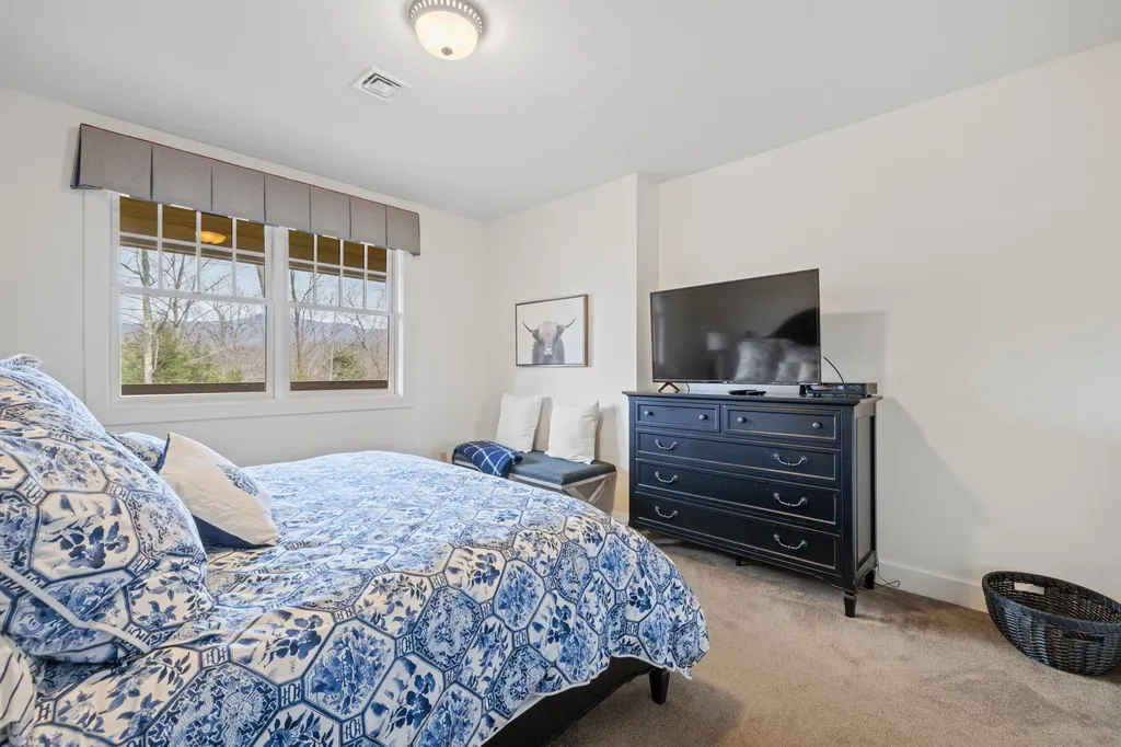 21 Riverside Terrace Lincoln NH 03251