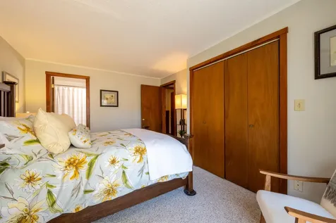 383 Old Quechee Road Hartford VT 05059