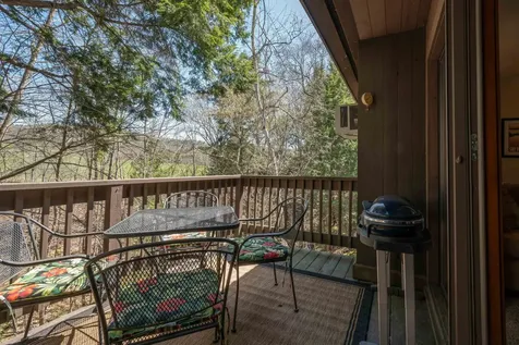383 Old Quechee Road Hartford VT 05059