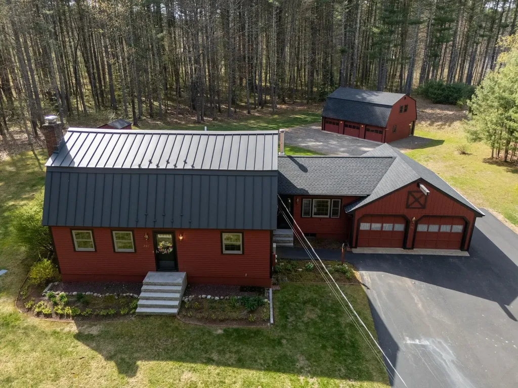260 S Merrimack Road Hollis NH 03049