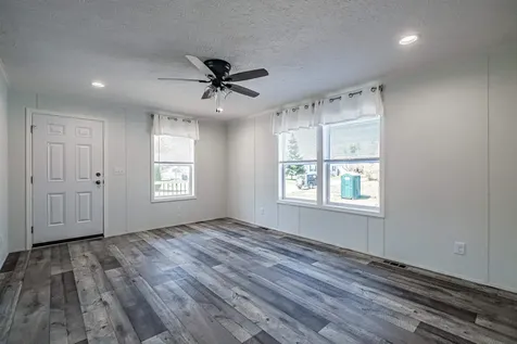 5 Easter Lane Rochester NH 03868