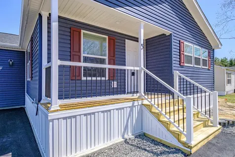 5 Easter Lane Rochester NH 03868