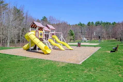 5 Easter Lane Rochester NH 03868