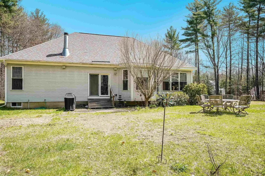 21 Old Fort Lane Dunbarton NH 03046