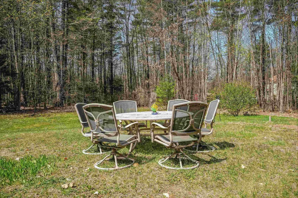 21 Old Fort Lane Dunbarton NH 03046