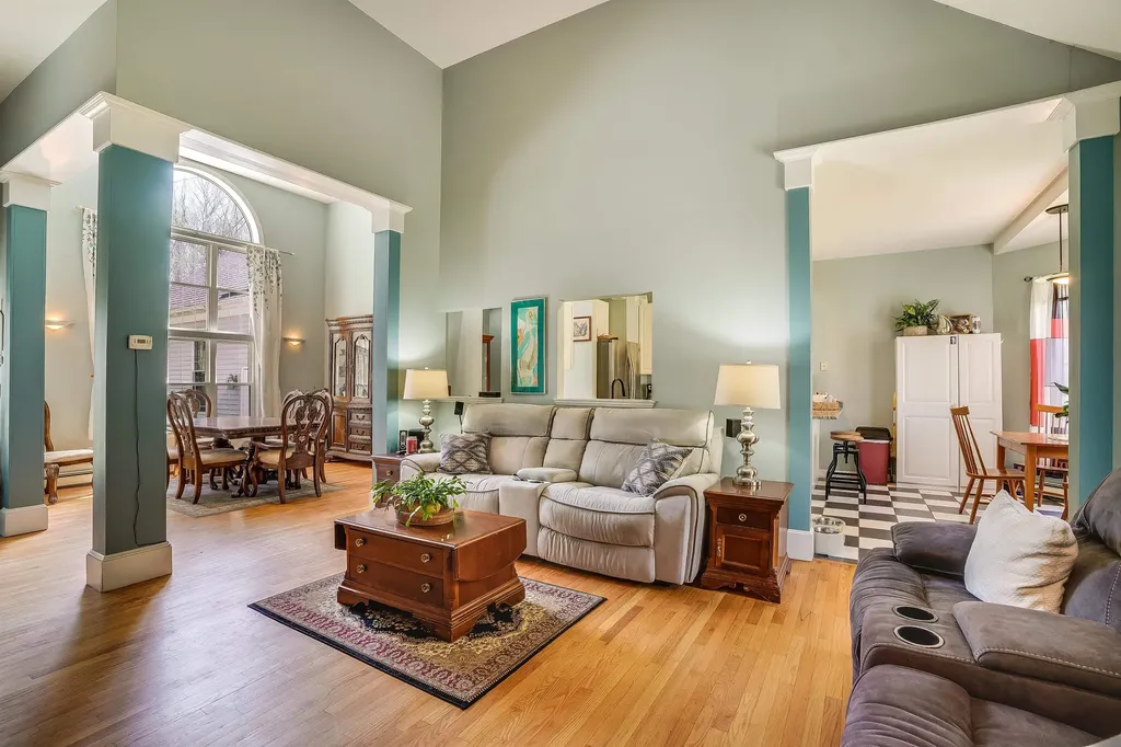 21 Old Fort Lane Dunbarton NH 03046