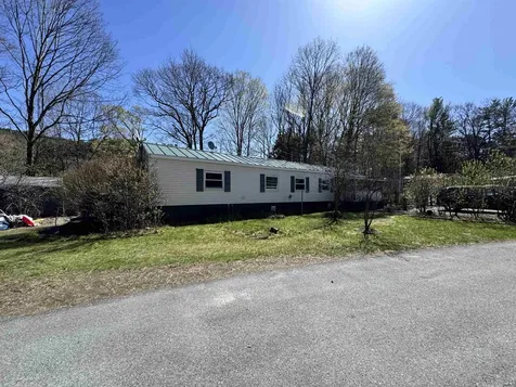 65 Peachtree Lane Hartford VT 05001