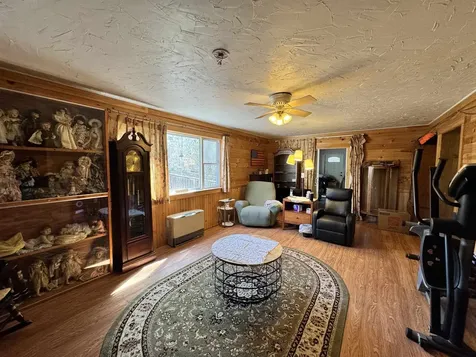 65 Peachtree Lane Hartford VT 05001