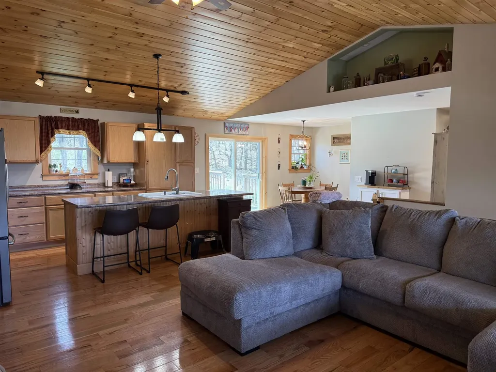 83 Daisy Hollow Road Middletown Springs VT 05757