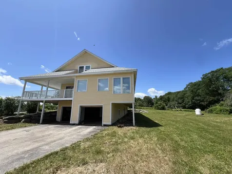 30 Mackintosh Drive Wilton NH 03086