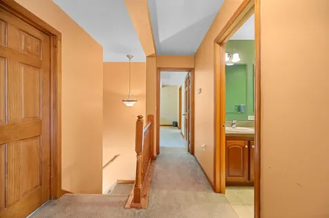 83 Notch Road Middlesex VT 05602