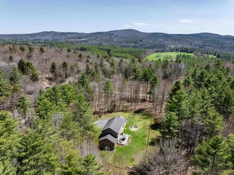 83 Notch Road Middlesex VT 05602
