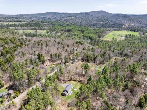 83 Notch Road Middlesex VT 05602
