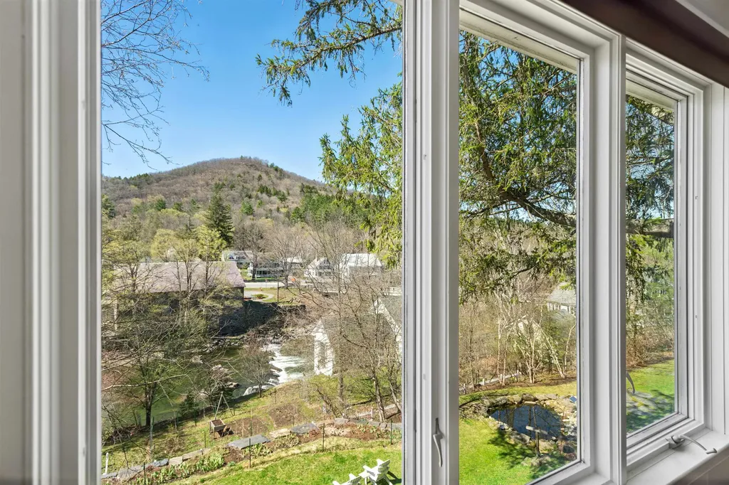 11 College Hill Road Woodstock VT 05091