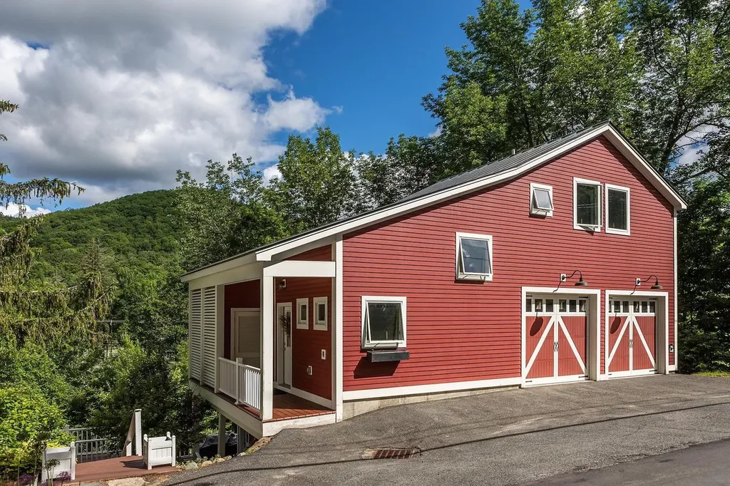 11 College Hill Road Woodstock VT 05091