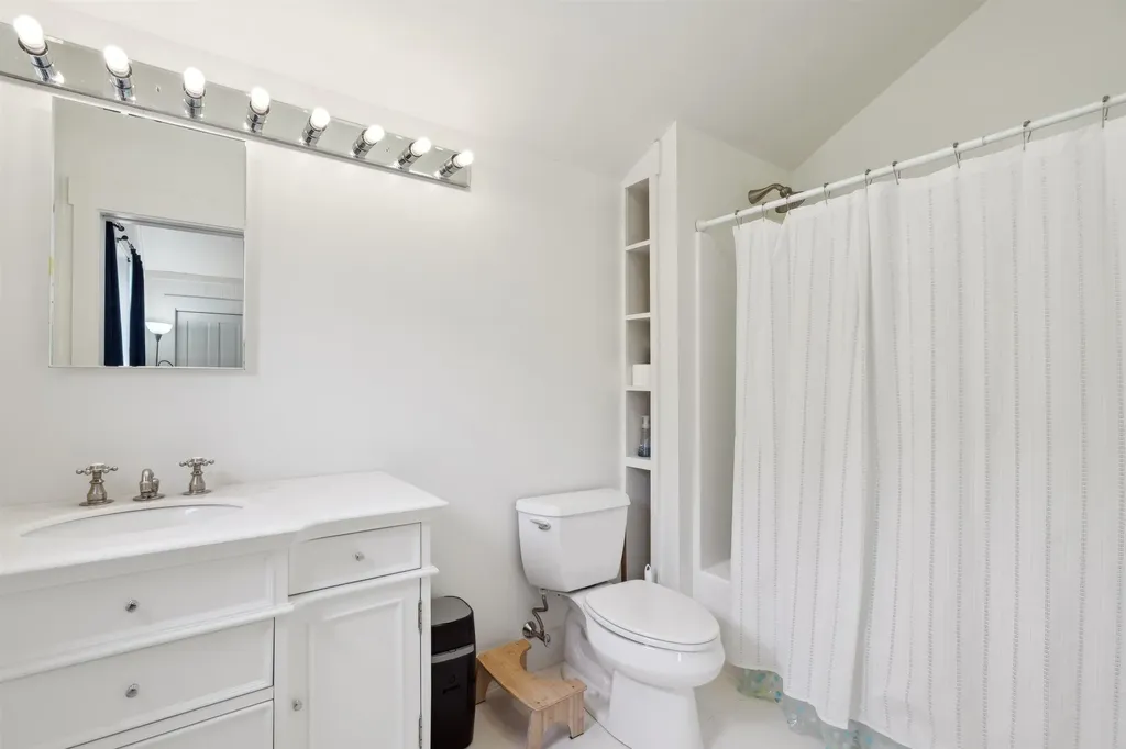 11 College Hill Road Woodstock VT 05091