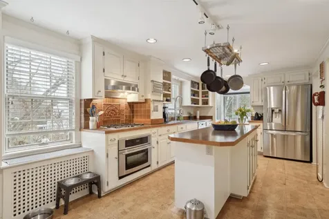 11 College Hill Road Woodstock VT 05091