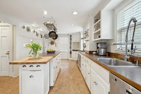 11 College Hill Road Woodstock VT 05091