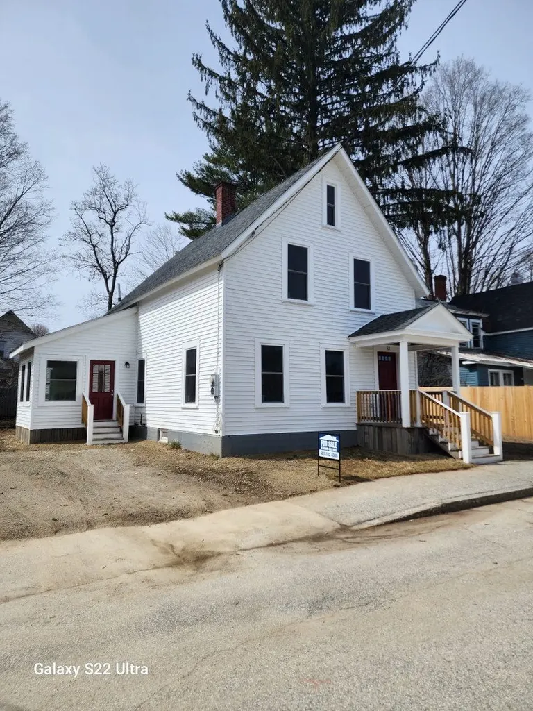 32 Central Street Hillsborough NH 03244