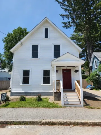 32 Central Street Hillsborough NH 03244