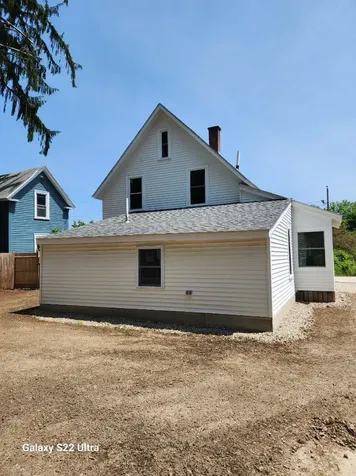 32 Central Street Hillsborough NH 03244