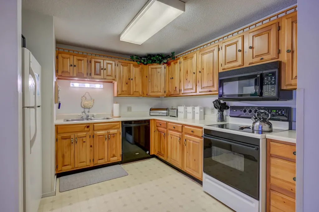 4D Seasons At Attitash Road Bartlett NH 03812