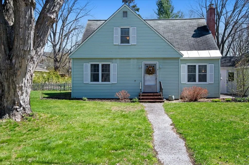 7 Quintin Court St. Albans City VT 05478