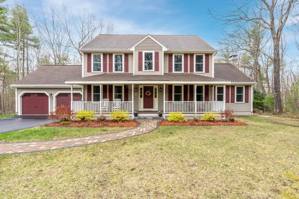 17 Mosher Drive Brookline NH 03033