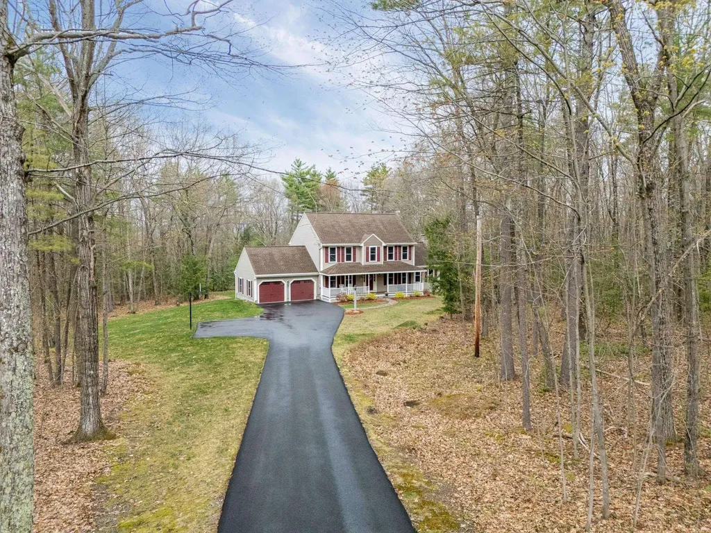 17 Mosher Drive Brookline NH 03033