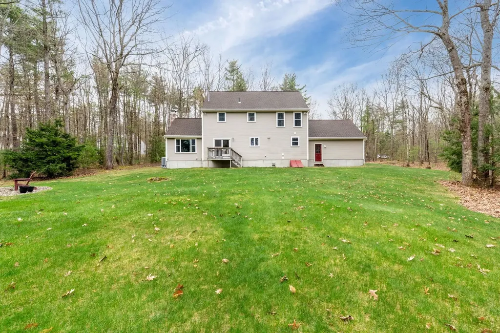 17 Mosher Drive Brookline NH 03033