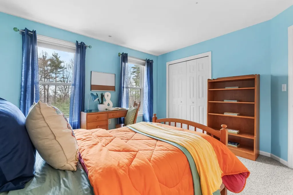 17 Mosher Drive Brookline NH 03033