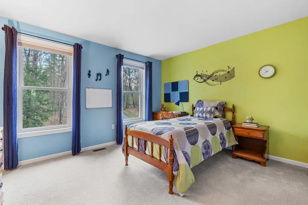 17 Mosher Drive Brookline NH 03033