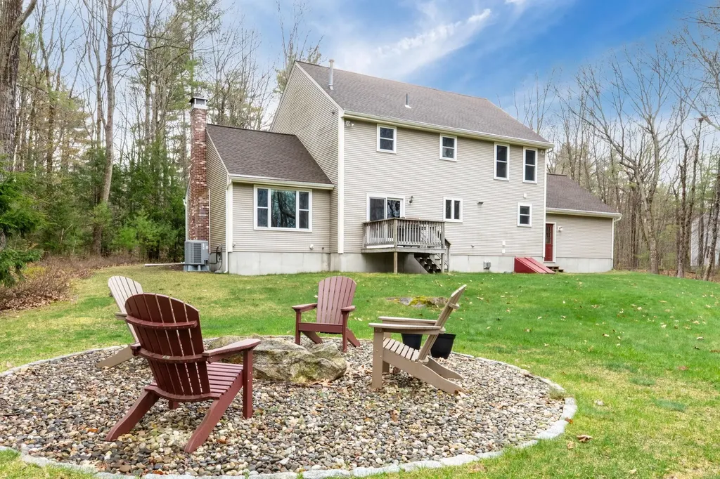 17 Mosher Drive Brookline NH 03033