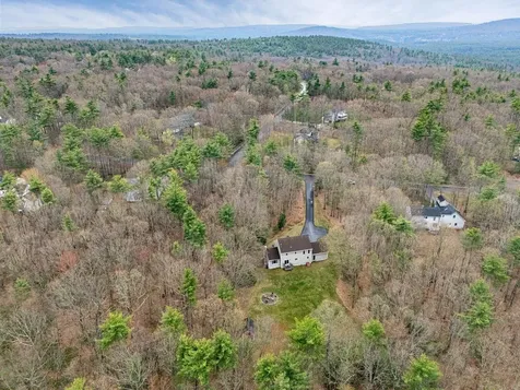 17 Mosher Drive Brookline NH 03033