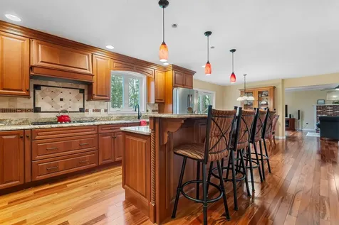 17 Mosher Drive Brookline NH 03033