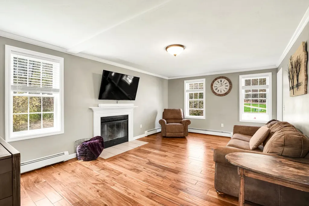 42 Taylor Road Dover NH 03820