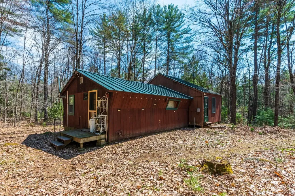 292 Baker Road Sutton NH 03260