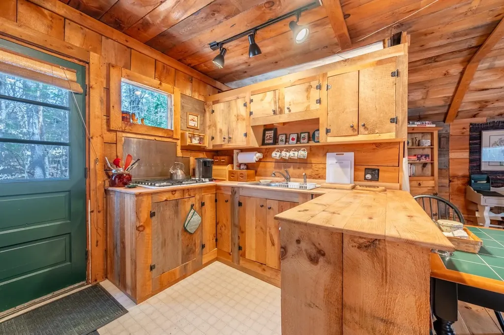 292 Baker Road Sutton NH 03260