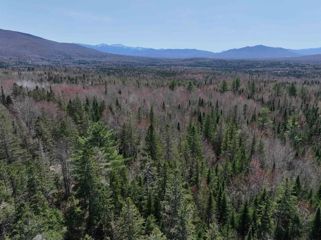 435 North Road Lancaster NH 03584