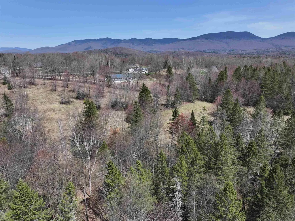 435 North Road Lancaster NH 03584