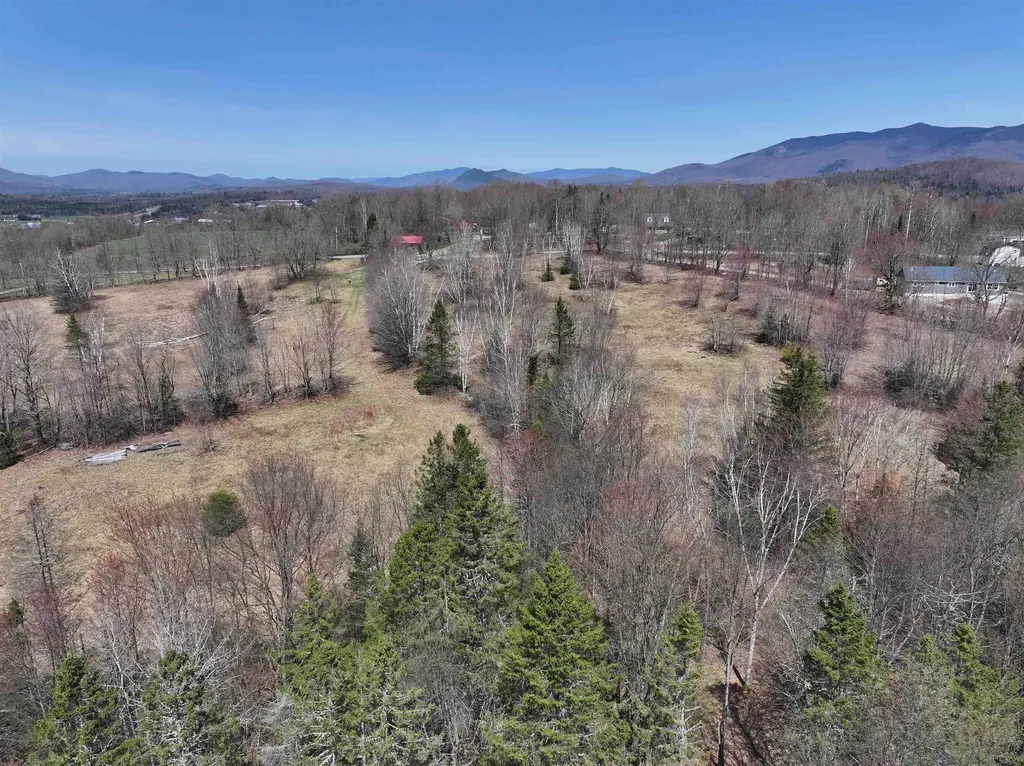 435 North Road Lancaster NH 03584