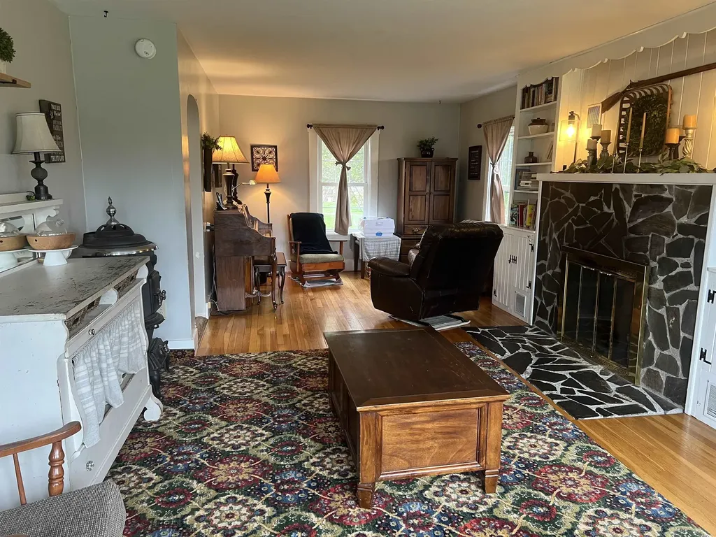 457 The Bend Road Greensboro VT 05842