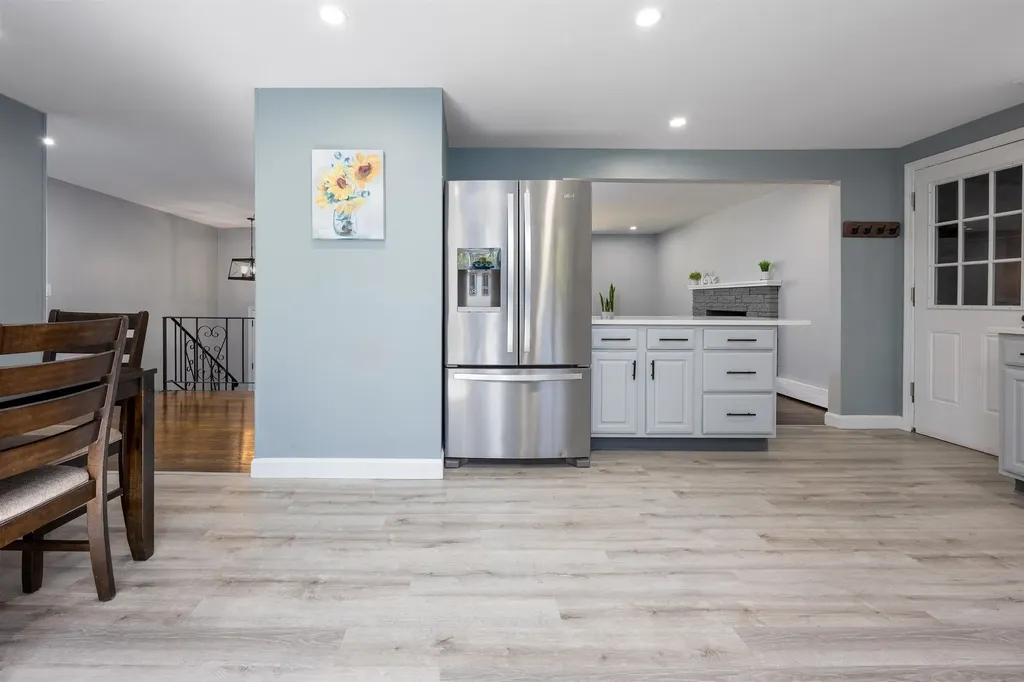 32 Valleyview Drive Merrimack NH 03054