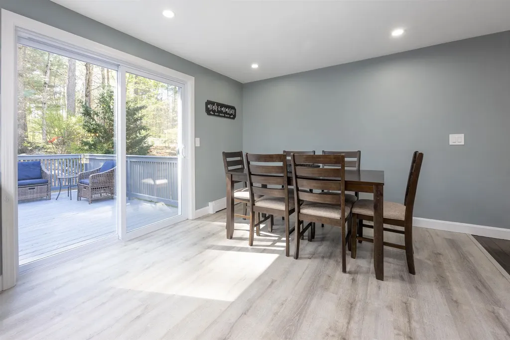 32 Valleyview Drive Merrimack NH 03054