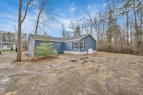 35 Adams Avenue Seabrook NH 03874