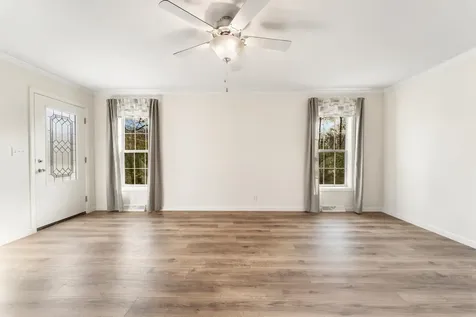 35 Adams Avenue Seabrook NH 03874