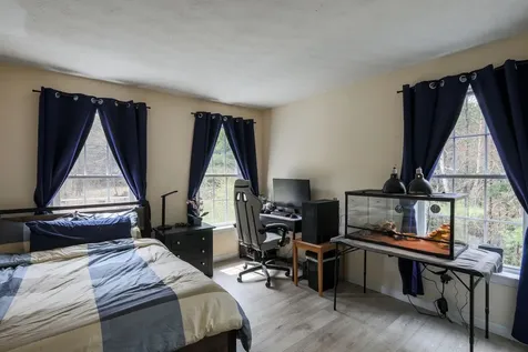 18 Prospect Road Deerfield NH 03037