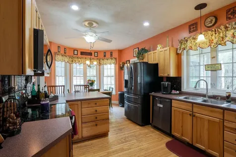 18 Prospect Road Deerfield NH 03037