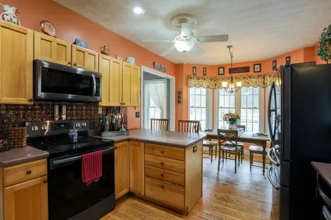 18 Prospect Road Deerfield NH 03037